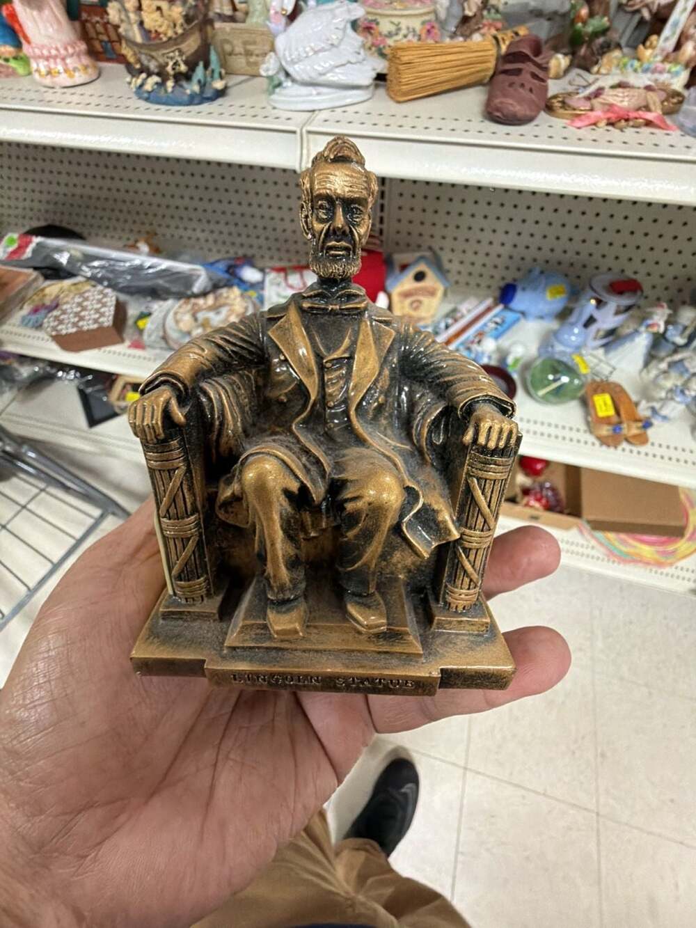 Vintage Abraham Lincoln Memorial Statue Figurine